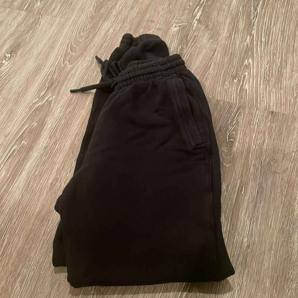 Black Aerie Sweatpants. Women’s Xs